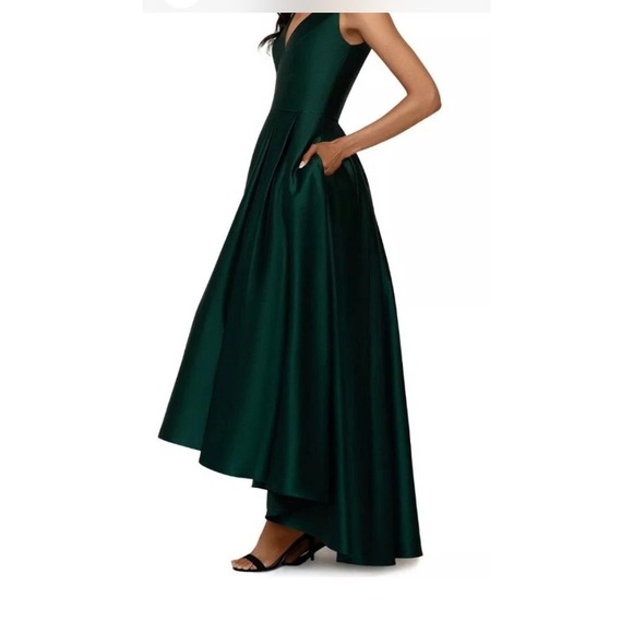 Betsy & Adam Emerald Green Satin High Low Formal Gown Prom Dress Pockets Size 4 - Picture 2 of 15